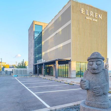 Elren Hotel Jeju Согвипхо Экстерьер фото